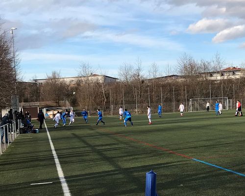 Keeper Marco Weinmann bei Sieg mit Torvorlage und gehaltenem Elfmeter - Zweite holt Punkt